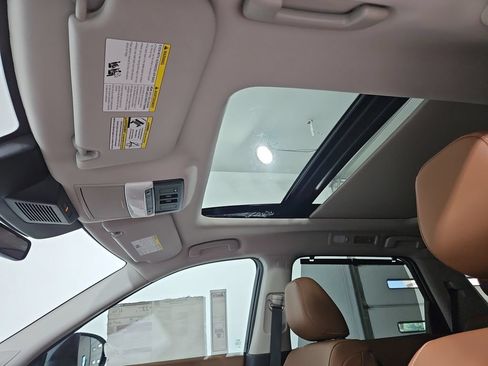 New 2026 Nissan Pathfinder Platinum AWD/4WD image 20