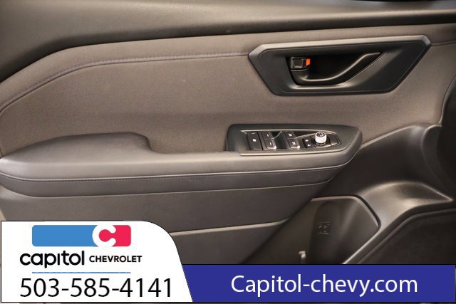 Used 2025 Subaru Forester Premium AWD/4WD image 10