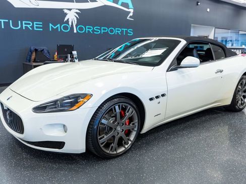 Used 2011 Maserati GranTurismo Convertible image 2