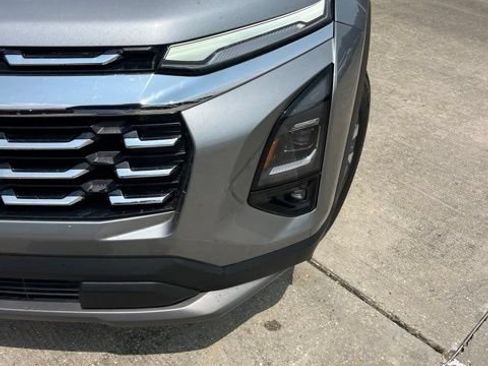 Used 2025 Chevrolet Equinox LT w/ Convenience Package II FWD image 12