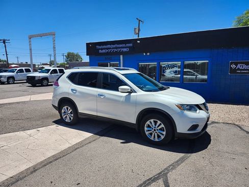 Used 2015 Nissan Rogue SV w/ SV Moonroof Package AWD/4WD image 8