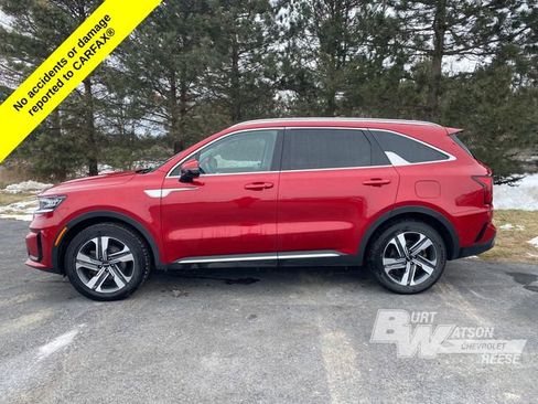 Used 2022 Kia Sorento EX image 3