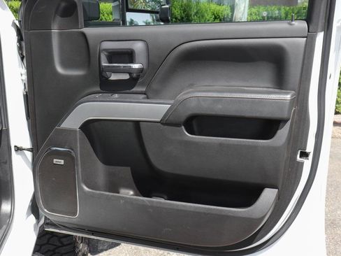 Used 2019 Chevrolet Silverado 2500 LTZ w/ Duramax Plus Package AWD/4WD image 43