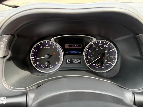 Used 2019 INFINITI QX60 Luxe w/ Essential Package AWD/4WD image 14