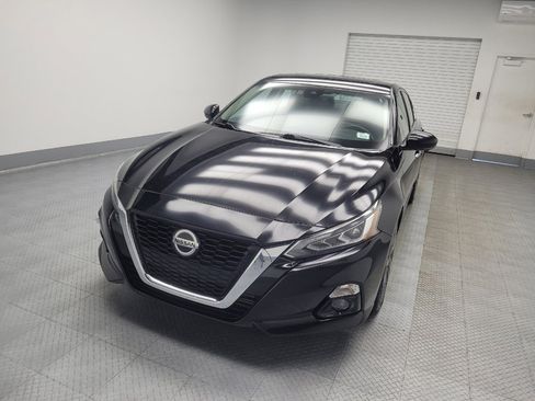 Used 2019 Nissan Altima 2.0 Edition One image 15
