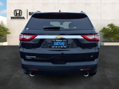 Used 2021 Chevrolet Traverse LT