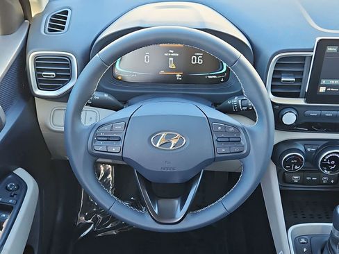 New 2026 Hyundai Venue SEL FWD image 19