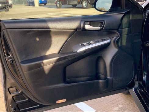 Used 2014 Toyota Camry SE FWD image 20