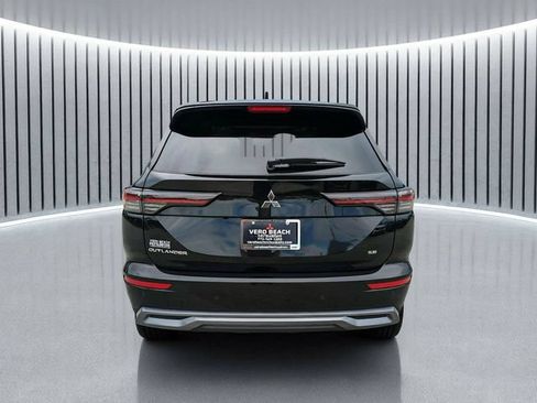 New 2026 Mitsubishi Outlander SE FWD image 5