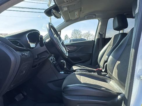 Used 2018 Buick Encore Preferred image 11