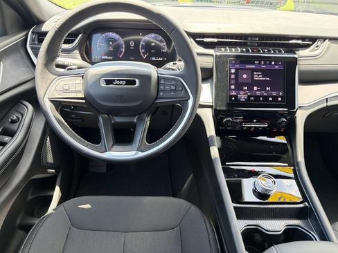 New 2026 Jeep Grand Cherokee L Laredo RWD image 29