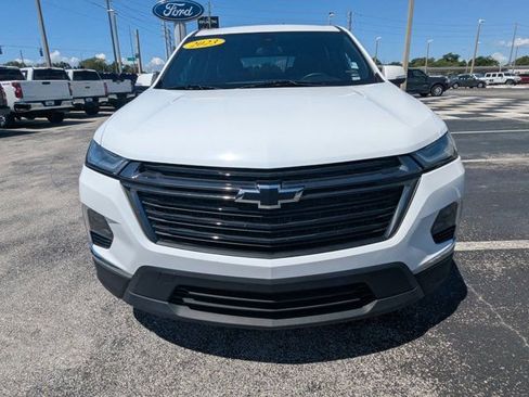 Used 2023 Chevrolet Traverse LT FWD image 11
