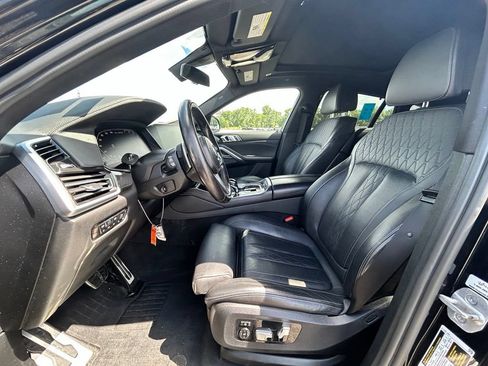 Used 2022 BMW X6 M50i w/ Premium Enhanced Package AWD/4WD image 14