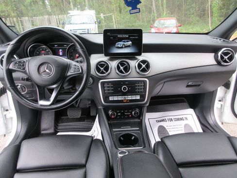 Used 2020 Mercedes-Benz GLA 250 4MATIC image 20