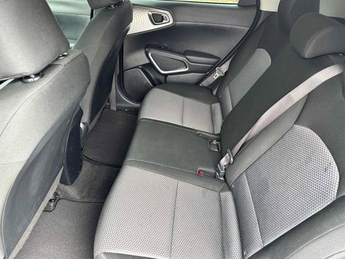 Used 2023 Kia Soul LX FWD image 25