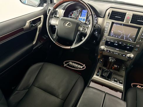Used 2019 Lexus GX 460 Premium AWD/4WD image 29