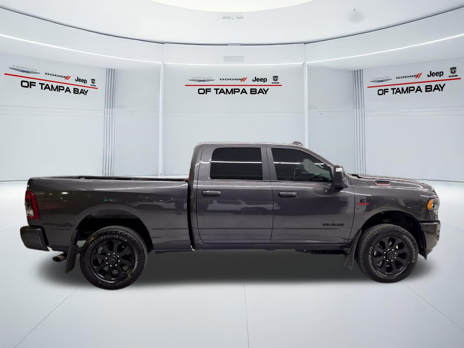 Used 2024 RAM 3500 Big Horn w/ Night Edition AWD/4WD image 8