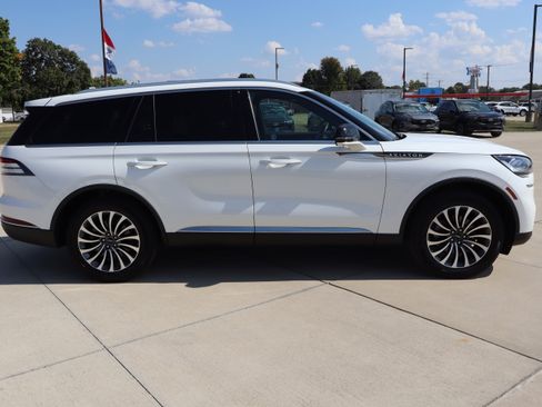 Used 2024 Lincoln Aviator Reserve w/ Elements Package Plus image 5