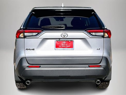 Used 2024 Toyota RAV4 LE image 6