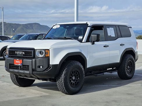 Used 2025 Toyota Land Cruiser image 5