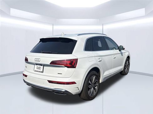 Used 2023 Audi Q5 2.0T Premium Plus w/ Premium Plus Package AWD/4WD image 4
