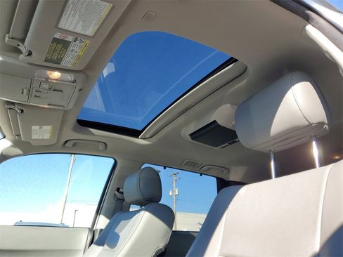 Used 2020 Toyota Sequoia Platinum image 12