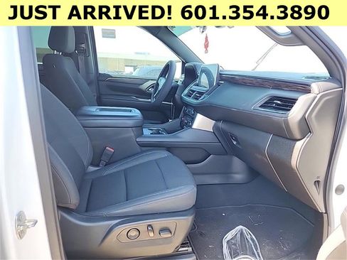 Used 2021 Chevrolet Tahoe LS image 2