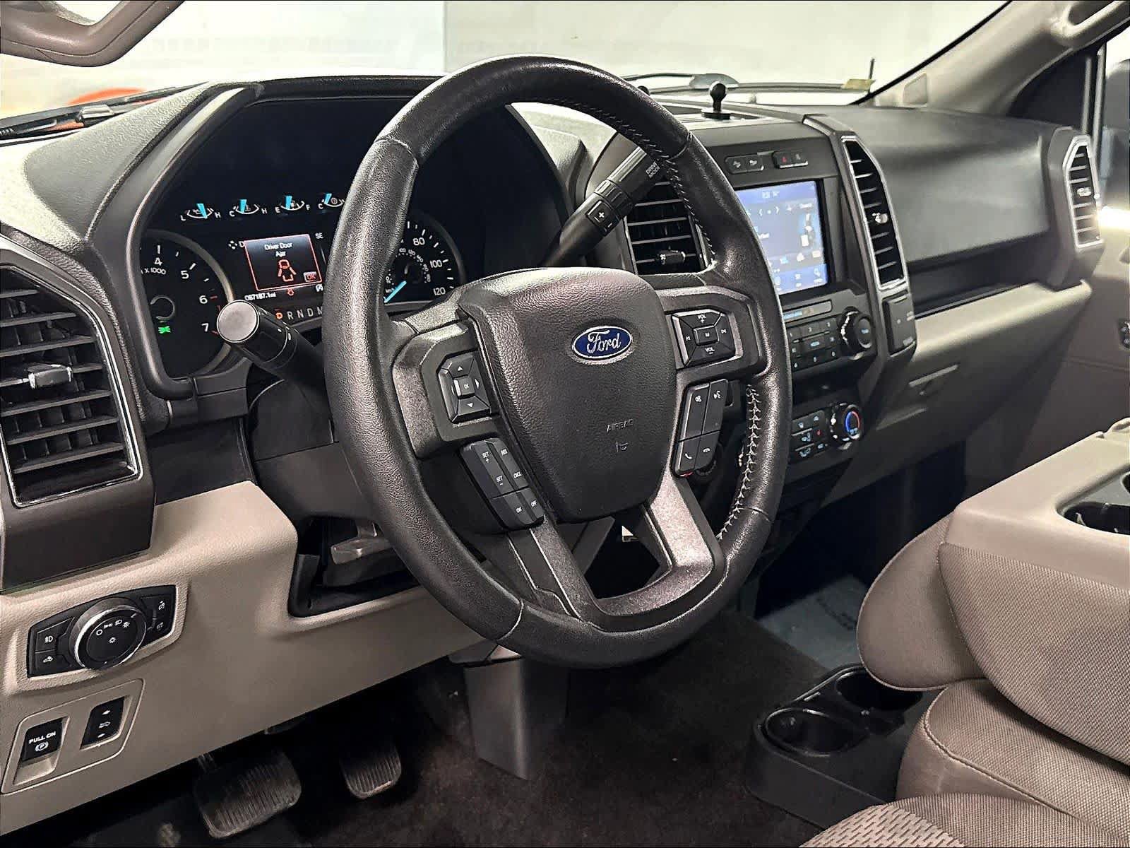 Used 2019 Ford F150 XLT w/ Equipment Group 302A Luxury AWD/4WD image 17