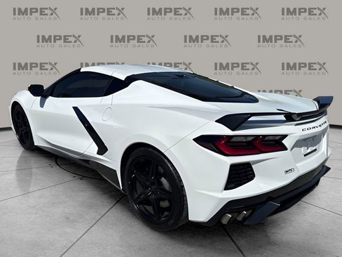 Used 2022 Chevrolet Corvette Stingray Preferred Cpe w/ Z51 Performance Package image 3
