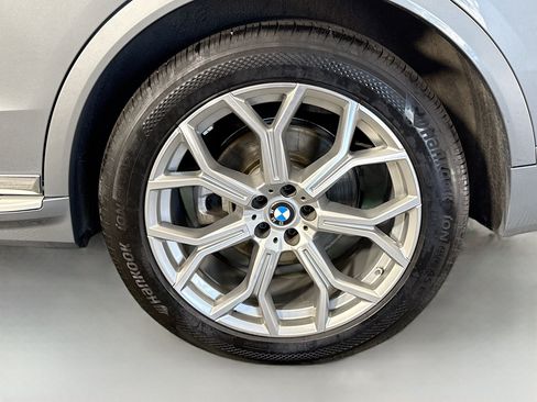 Used 2025 BMW X7 xDrive40i AWD/4WD image 37