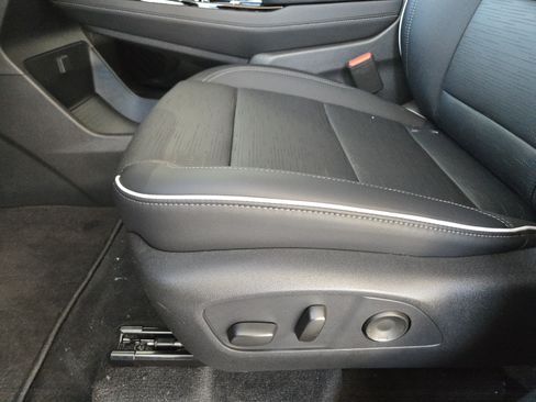 New 2026 Buick Enclave Sport Touring w/ Power Package FWD image 18