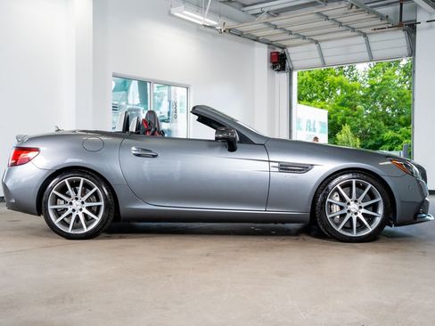 Used 2017 Mercedes-Benz SLC 43 AMG w/ Premium 3 Package image 10