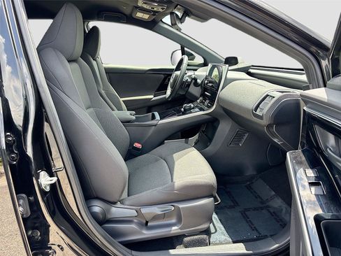 Used 2023 Subaru Solterra AWD image 28