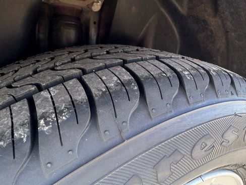 Used 2016 Chevrolet Cruze LT image 31