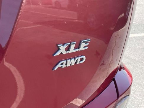 Used 2017 Toyota RAV4 XLE image 25