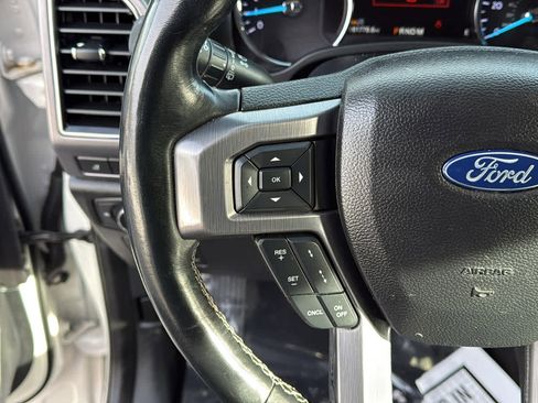 Used 2018 Ford Expedition Platinum image 15