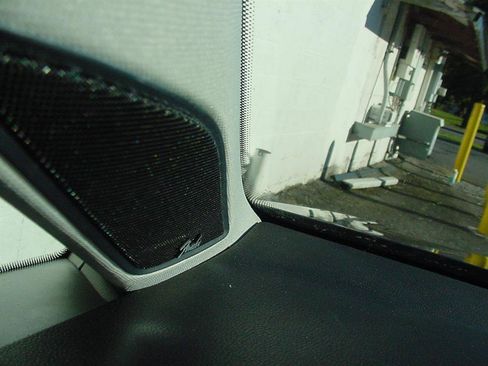 Used 2015 Volkswagen Golf SE image 27