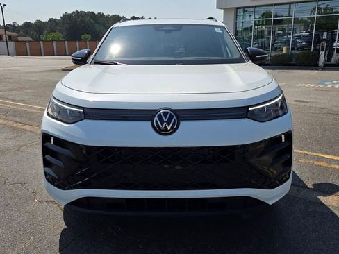 New 2026 Volkswagen Tiguan SE R-Line AWD/4WD image 2