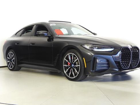 Used 2023 BMW i4 eDrive40 w/ M Sport Package RWD image 4