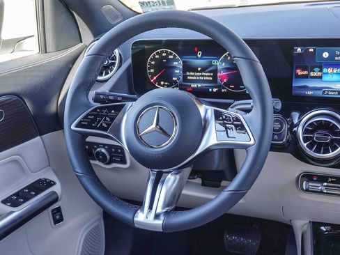 New 2026 Mercedes-Benz GLA 250 image 14