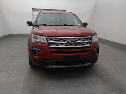 Used 2018 Ford Explorer XLT w/ Equipment Group 202A FWD image 14