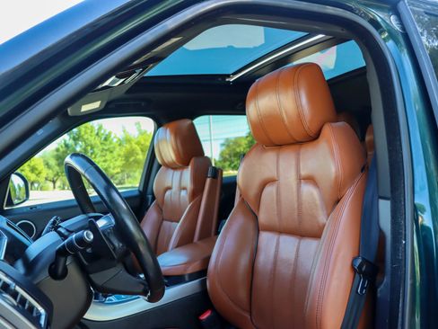 Used 2016 Land Rover Range Rover Sport Supercharged image 15