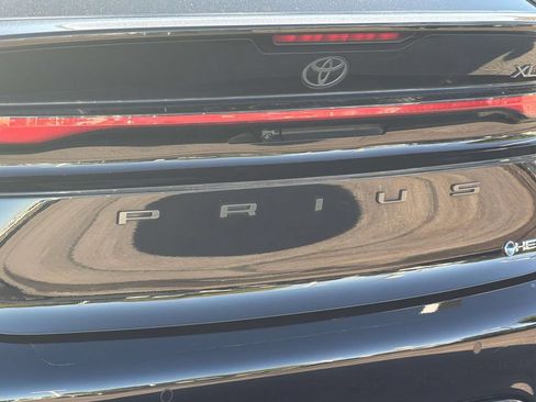 Used 2024 Toyota Prius XLE AWD/4WD image 6