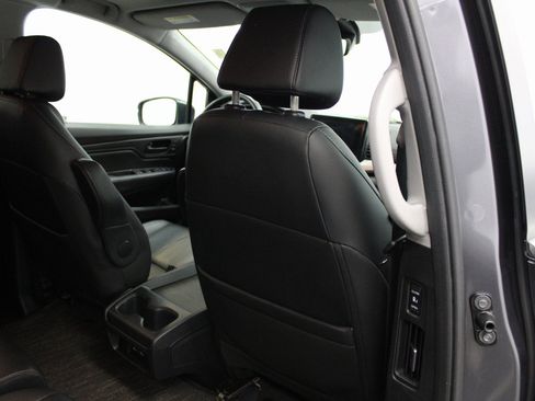 Used 2023 Honda Odyssey EX-L image 26