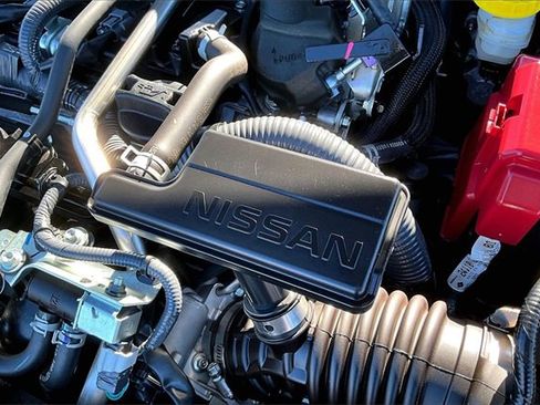 Certified 2025 Nissan Sentra SR w/ SR Premium Package image 30