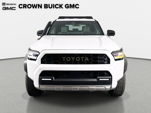 Used 2025 Toyota 4Runner Trailhunter image 2