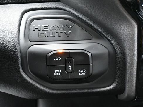 Used 2026 RAM 2500 Big Horn AWD/4WD image 17