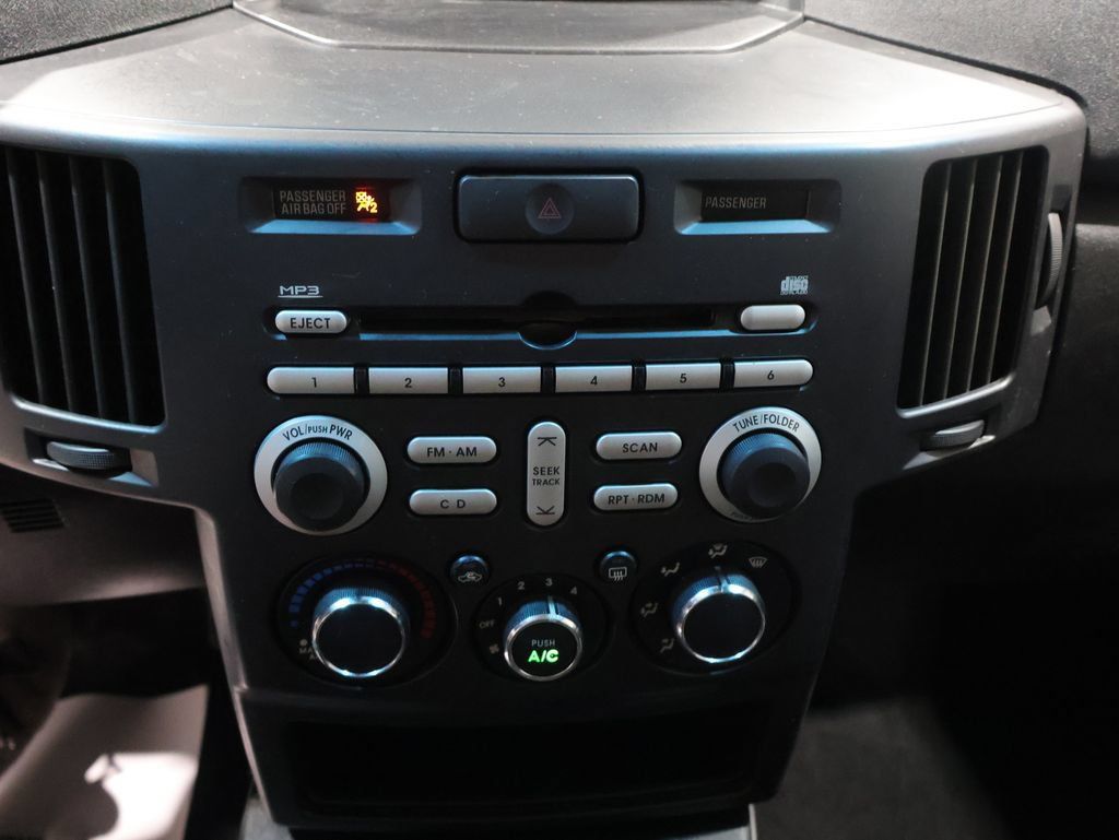 Used 2008 Mitsubishi Endeavor LS AWD/4WD image 6