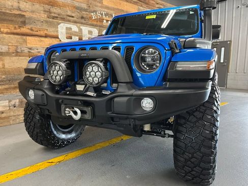 Used 2022 Jeep Wrangler Unlimited Rubicon w/ LED Lighting Group AWD/4WD image 10