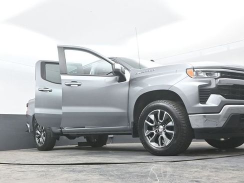Used 2024 Chevrolet Silverado 1500 LT AWD/4WD image 27